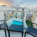 The Swieqi Poolside *