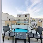 The Swieqi Poolside Lejlighed
