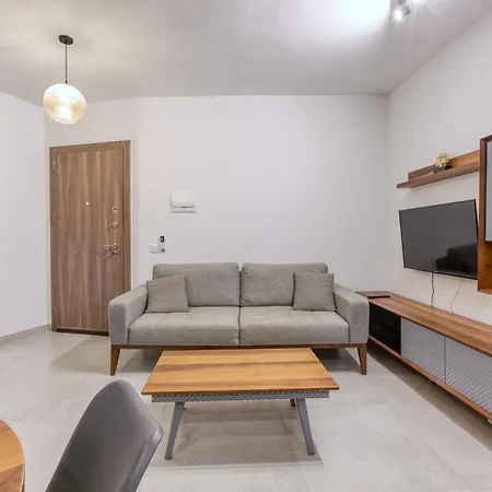 شقة The Swieqi Poolside