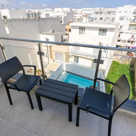 Daire The Swieqi Poolside *