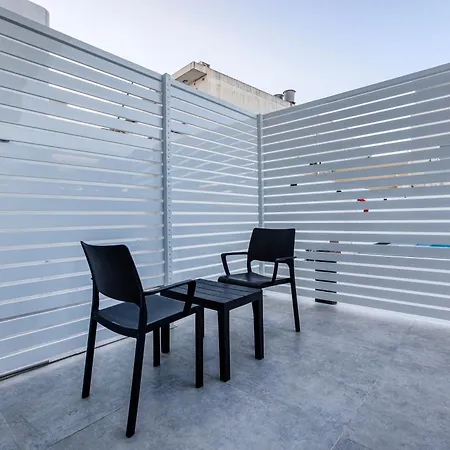 The Swieqi Poolside * Is-Swieqi