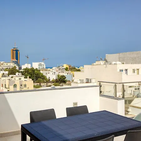 The Swieqi Poolside Daire Is-Swieqi
