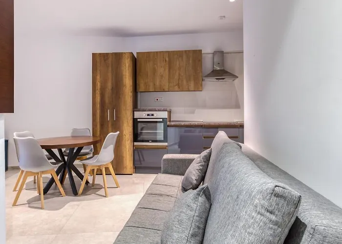 The Swieqi Poolside Is-Swieqi