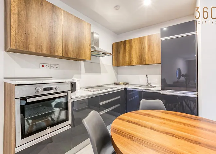 아파트 The Swieqi Poolside