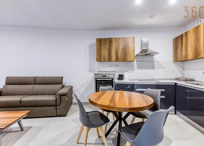 아파트 The Swieqi Poolside *