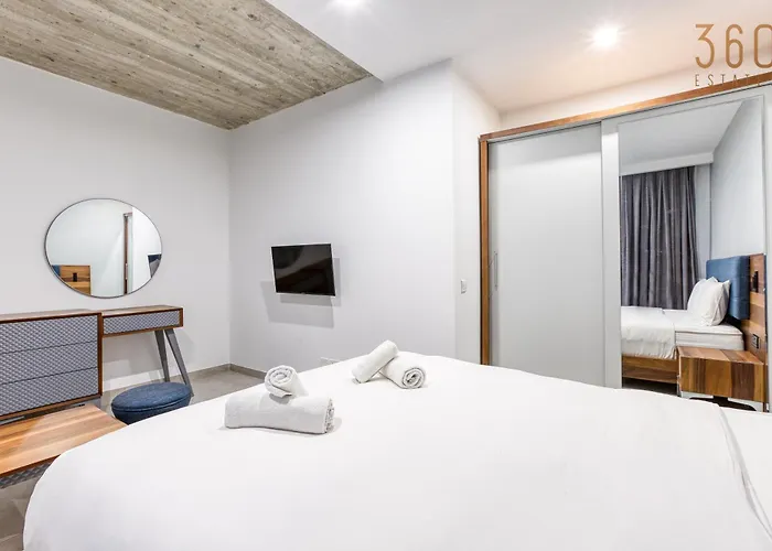 아파트 The Swieqi Poolside