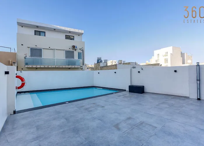 아파트 The Swieqi Poolside