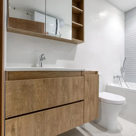 The Swieqi Poolside Apartman