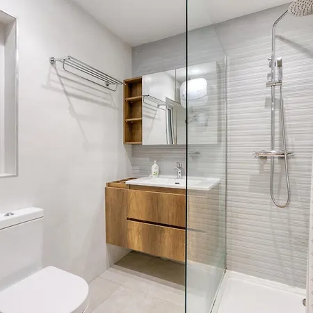 The Swieqi Poolside Apartman