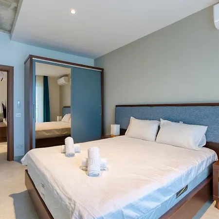 The Swieqi Poolside * Is-Swieqi