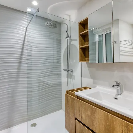 The Swieqi Poolside *