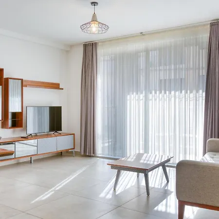 The Swieqi Poolside Apartamento Is-Swieqi