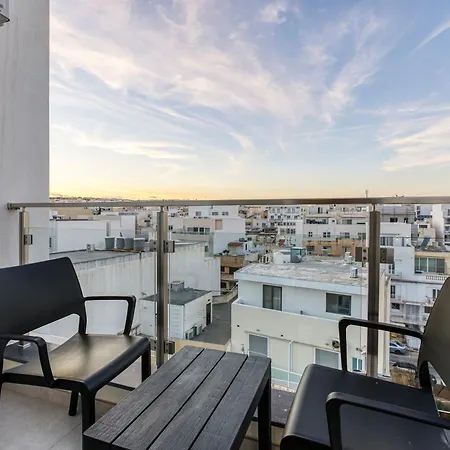 Apartman The Swieqi Poolside *