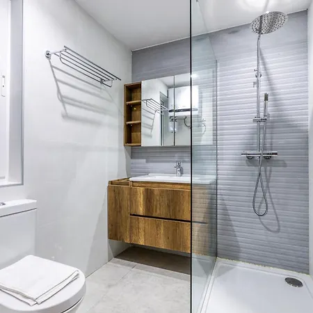 Apartman The Swieqi Poolside