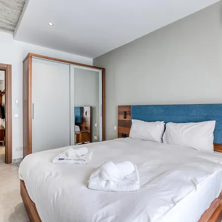 Apartamento The Swieqi Poolside