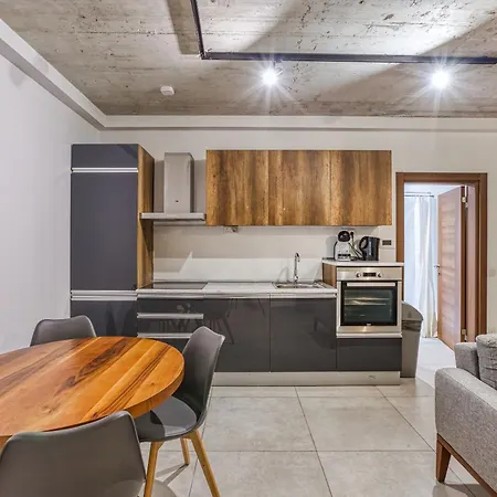 The Swieqi Poolside Apartamento *